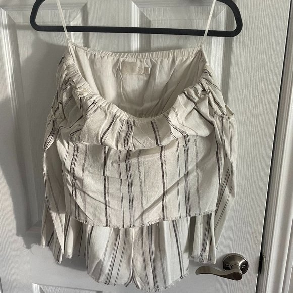 The Jetset Diaries Raya Romper - Picture 1 of 4